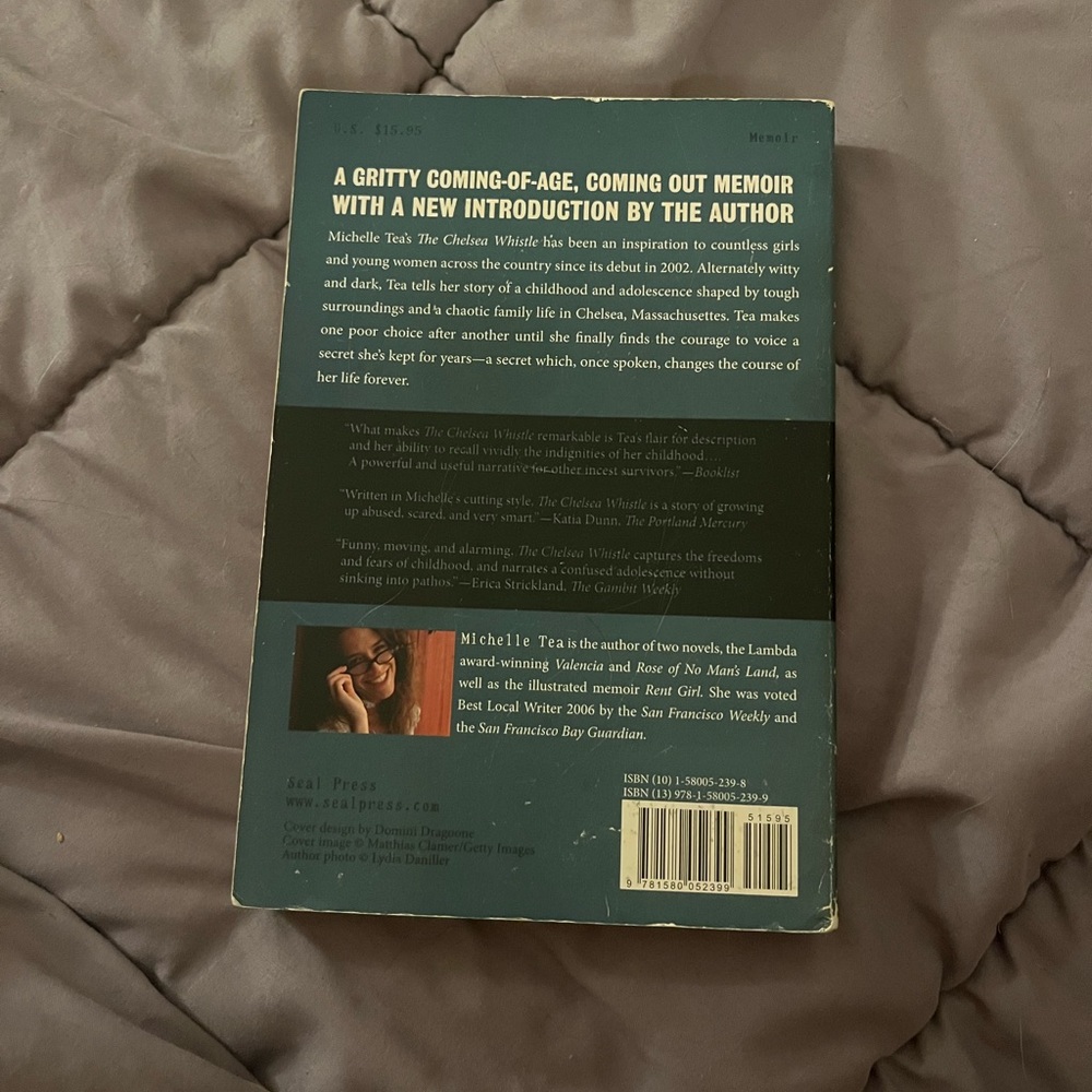 Books - Picture 2 of 4